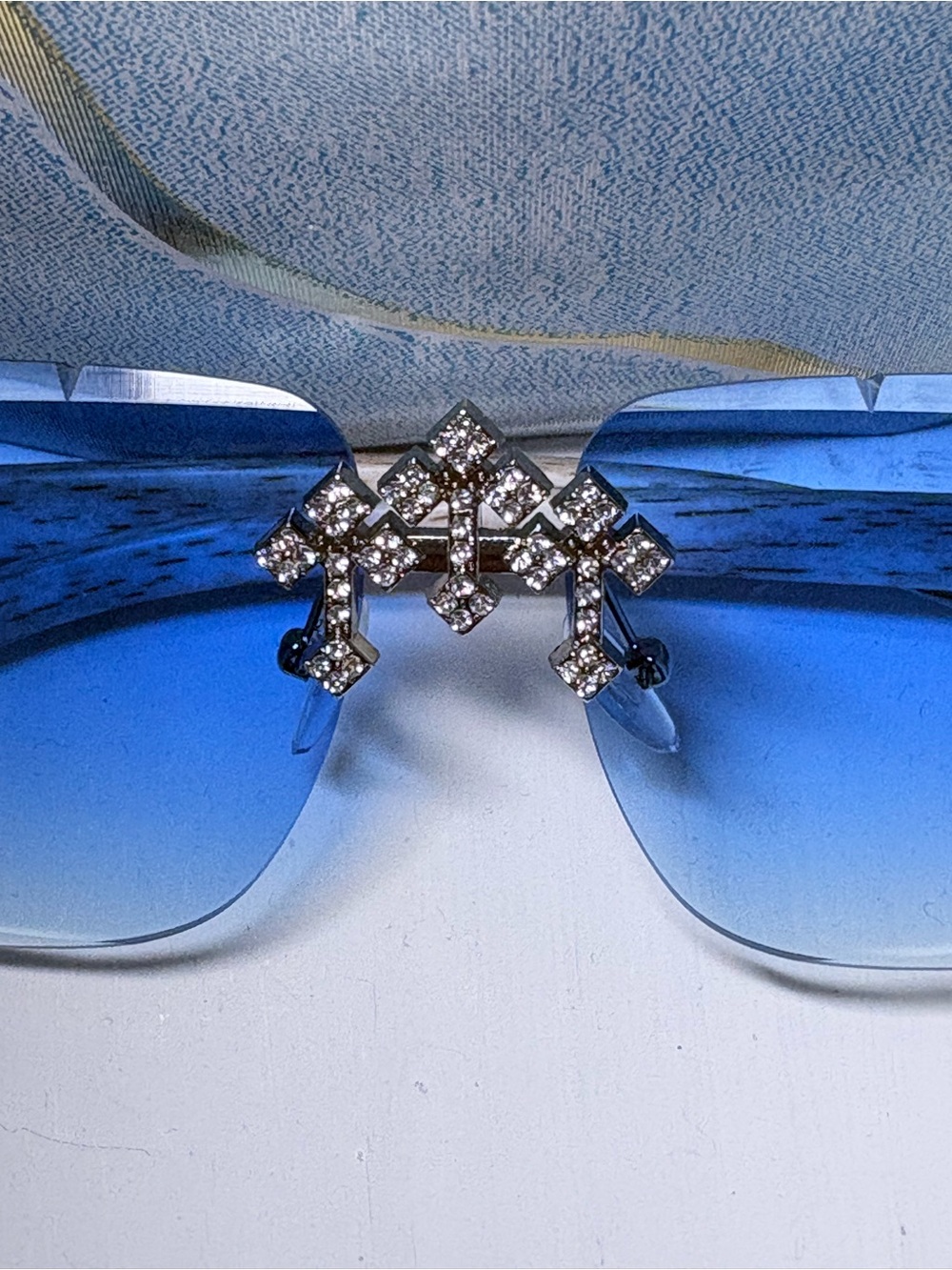 Blue Rhinestone Accent Rimless Sunglasses NWOT - Picture 2 of 6
